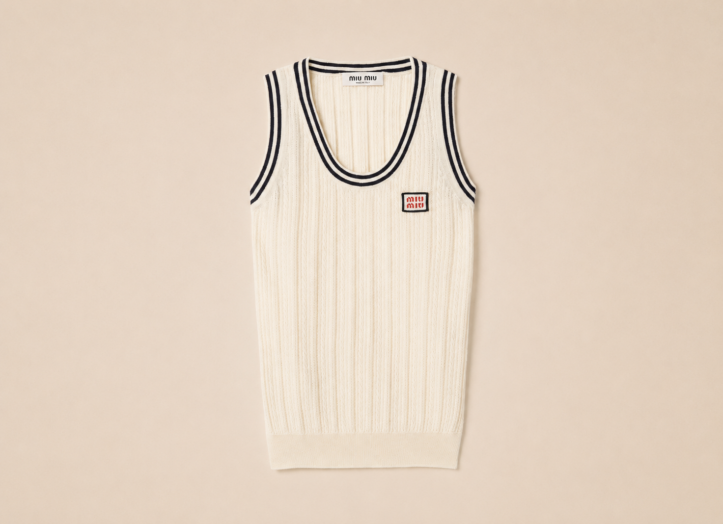 WOMEN'S TOP